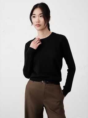 Banana Republic Soft Touch Scuba Raglan-Sleeve Top – Black